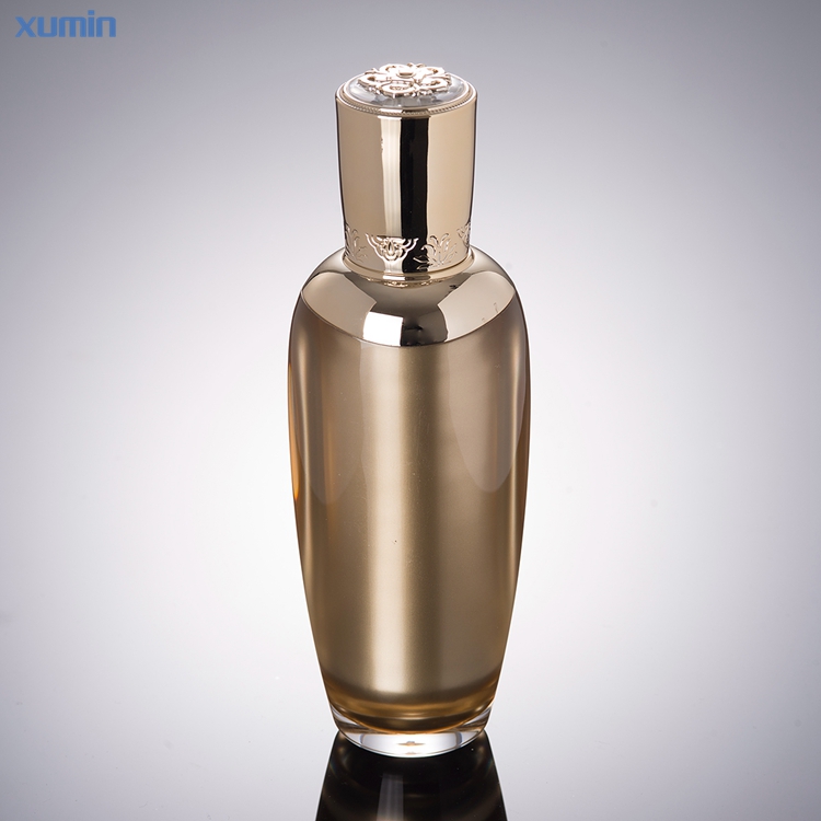2019 New Arrival Golden Luxury design Acrylic Lotion Face Serum Bottle 15g 20g 30g 50g 30ml 50ml 100ml Fashion Acrylic Jar